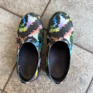 Colorful Tie-Dye nursing clogs